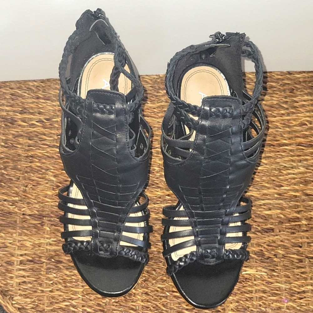 Aldo Heels - Picture 2 of 4